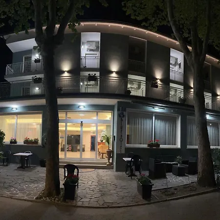 Hotel Blue