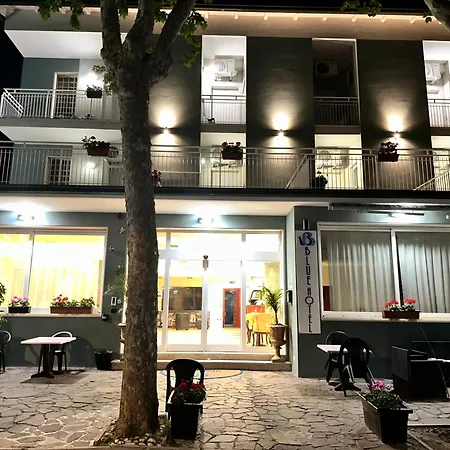 Blue Hotel 3*