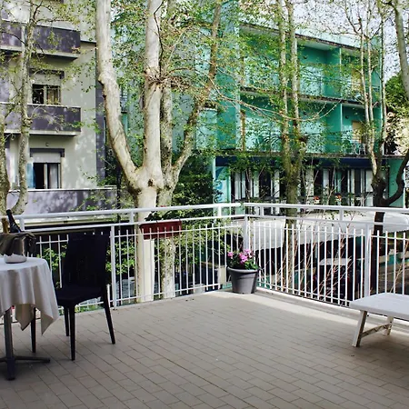 Hotel Blue