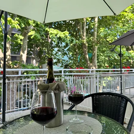 Blue 3* צ'סנטיקו